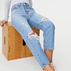 Aritzia Levi’s | Size 25 | Wedgie Fit Straight Leg Jeans – Authentically Yours